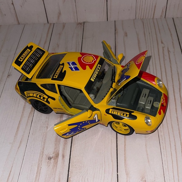 Porche Carrera 911 - Picture 7 of 11